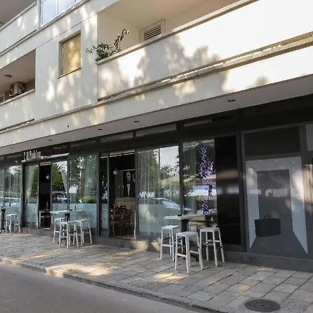 Couette-café In The Center *
