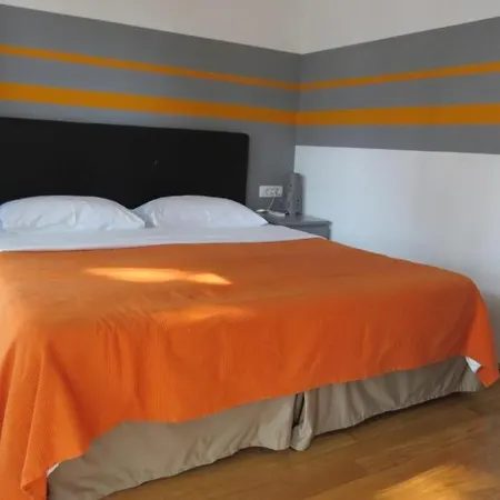 In The Center Bed & Breakfast